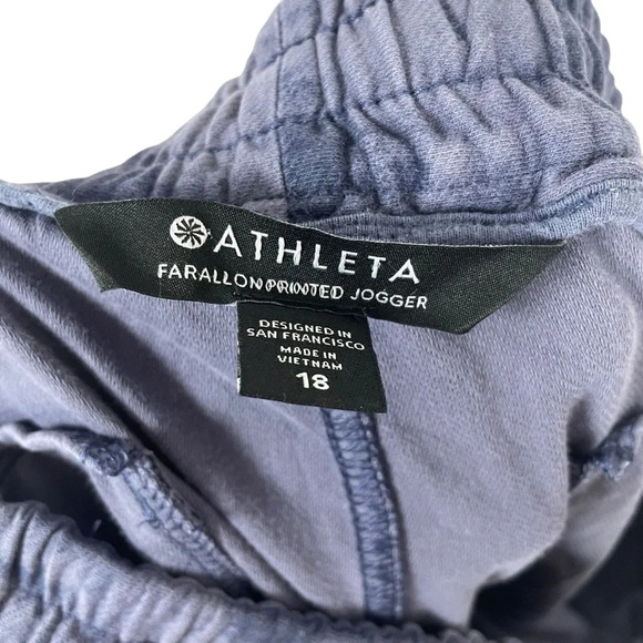 Athleta Farallon Printed Joggers in Inversion Medieval Violet Size 18 - Picture 11 of 16